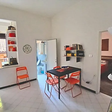 Apartment Bright Near Two Towers *